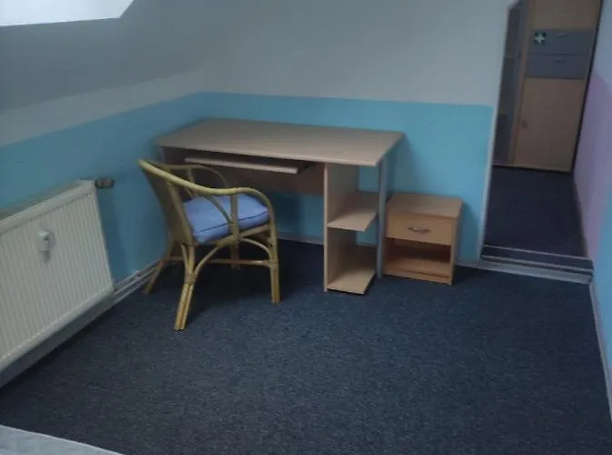 Kleine Gemuetliche Lägenhet Zwickau